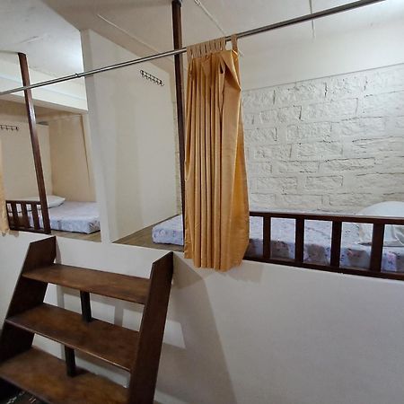 Dormitories/Hosteller, Giftland Homestay Āīzawl エクステリア 写真